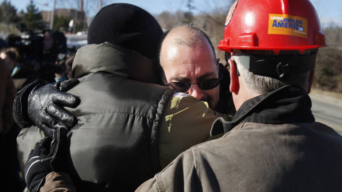 Brindisi, salta serbatoio 
Operaio morto, due feriti