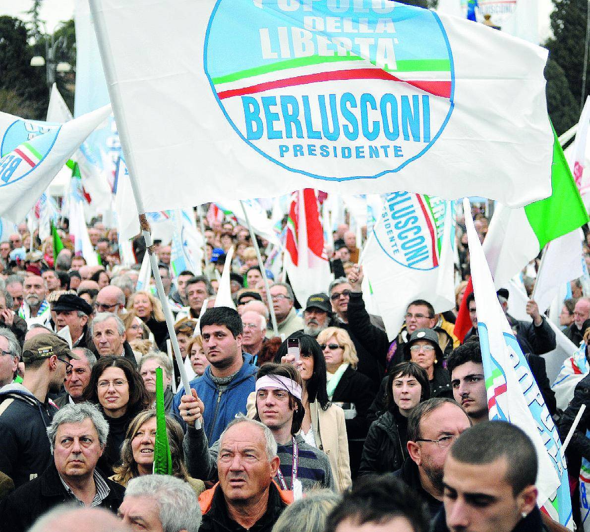 Pdl, c’è aria di rivolta: «Facciamo un congresso»