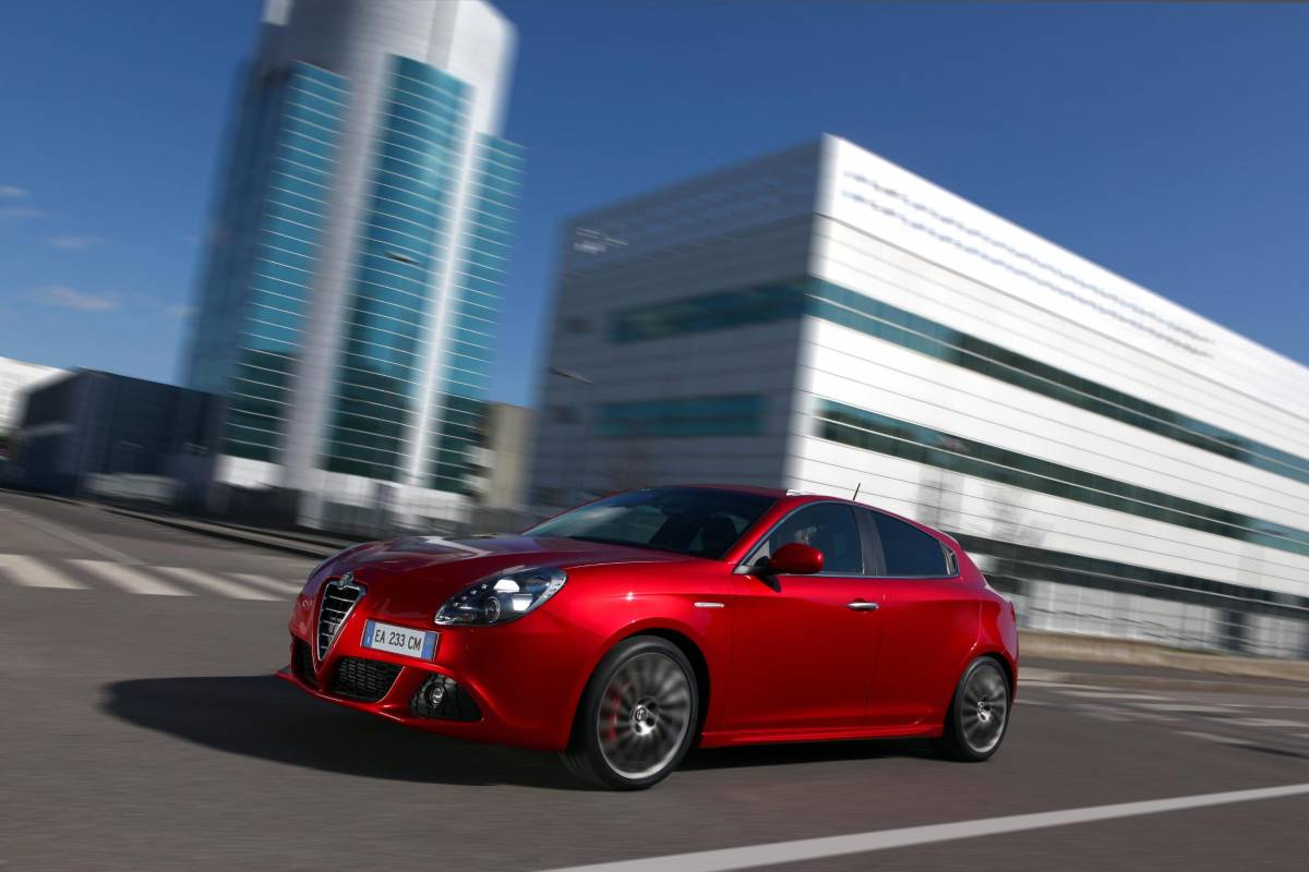 Alfa si regala la macchina del futuro