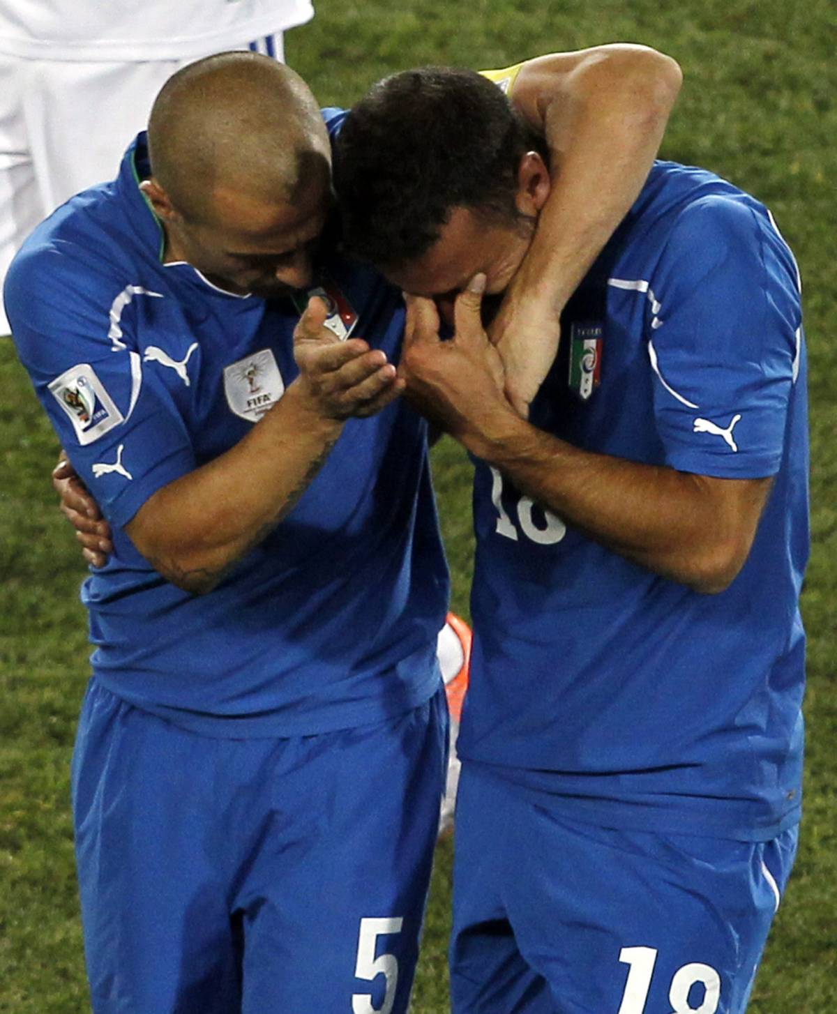 Azzurri a casa e da ultimi nel Mondiale del disonore. Quagliarella lacrime e gol