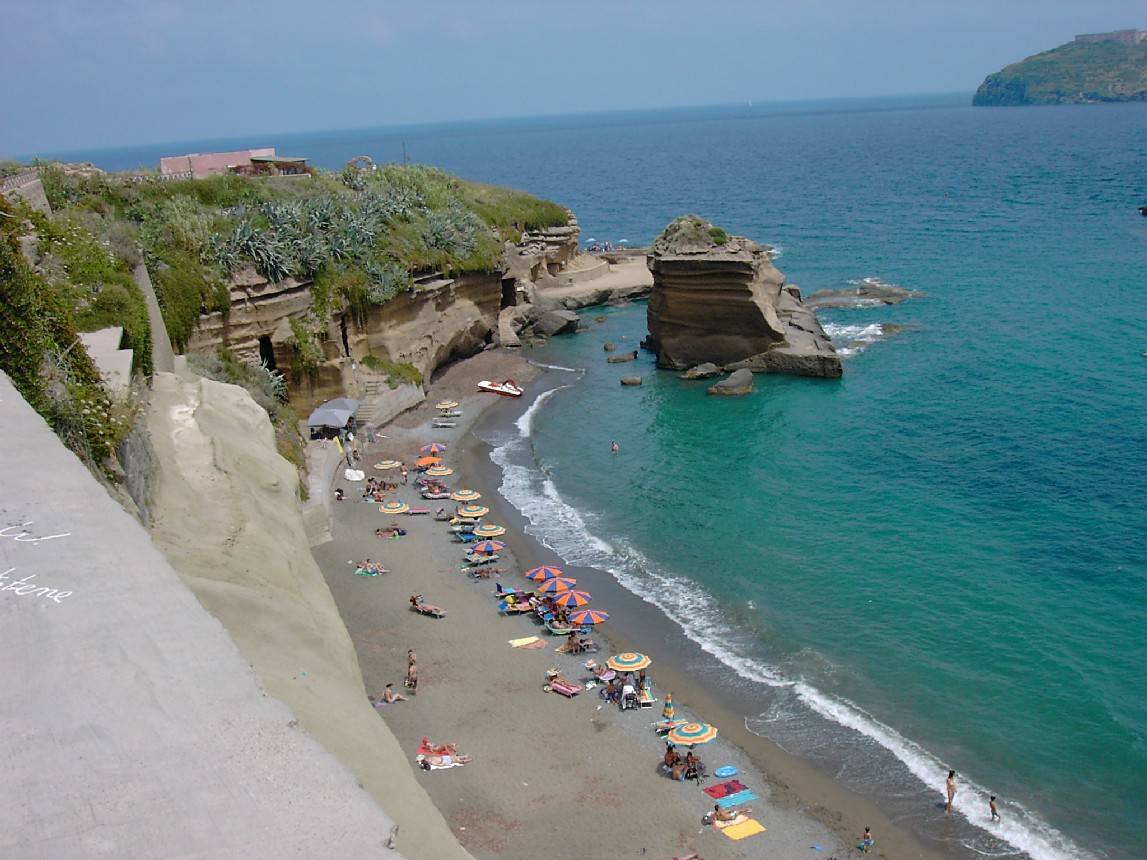Il regalo del Demanio agli enti locali