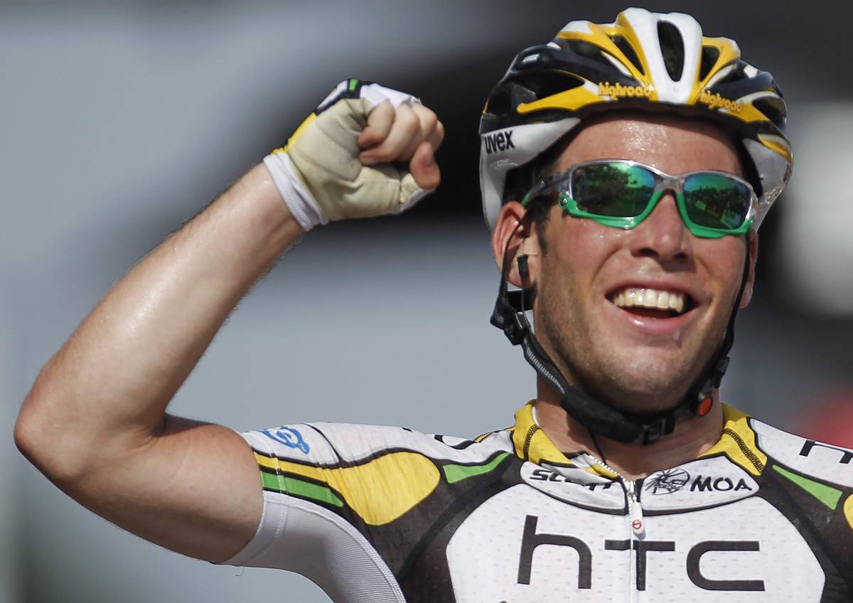 Cavendish fa il bis, Petacchi è terzo. Oggi prime salite: Contador scalpita