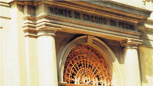 Crisi, i milanesi tornano a salire al Monte di pietà