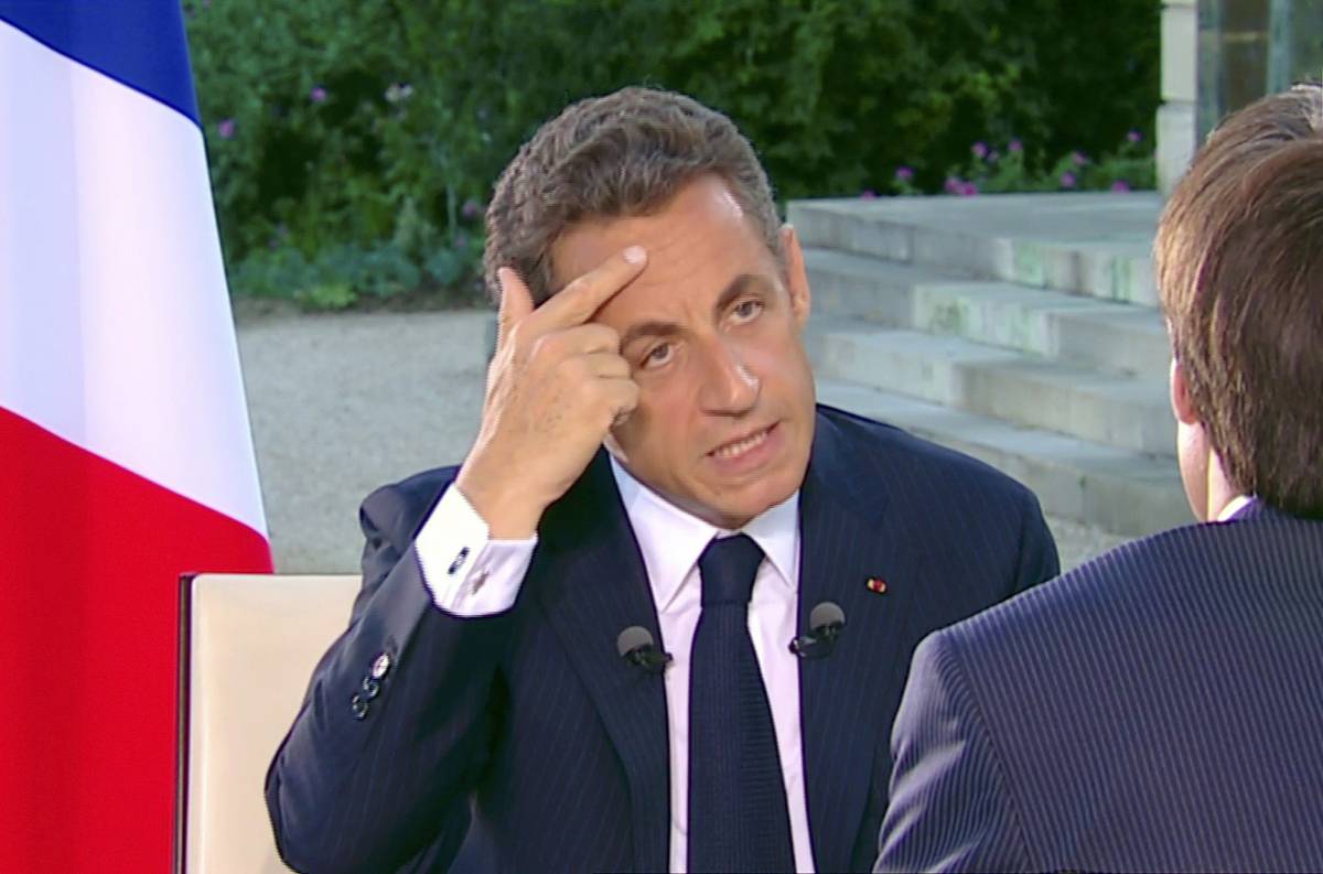 Sarkozy va in diretta tv 
"Il mio governo è onesto 
Calunnie vergognose"