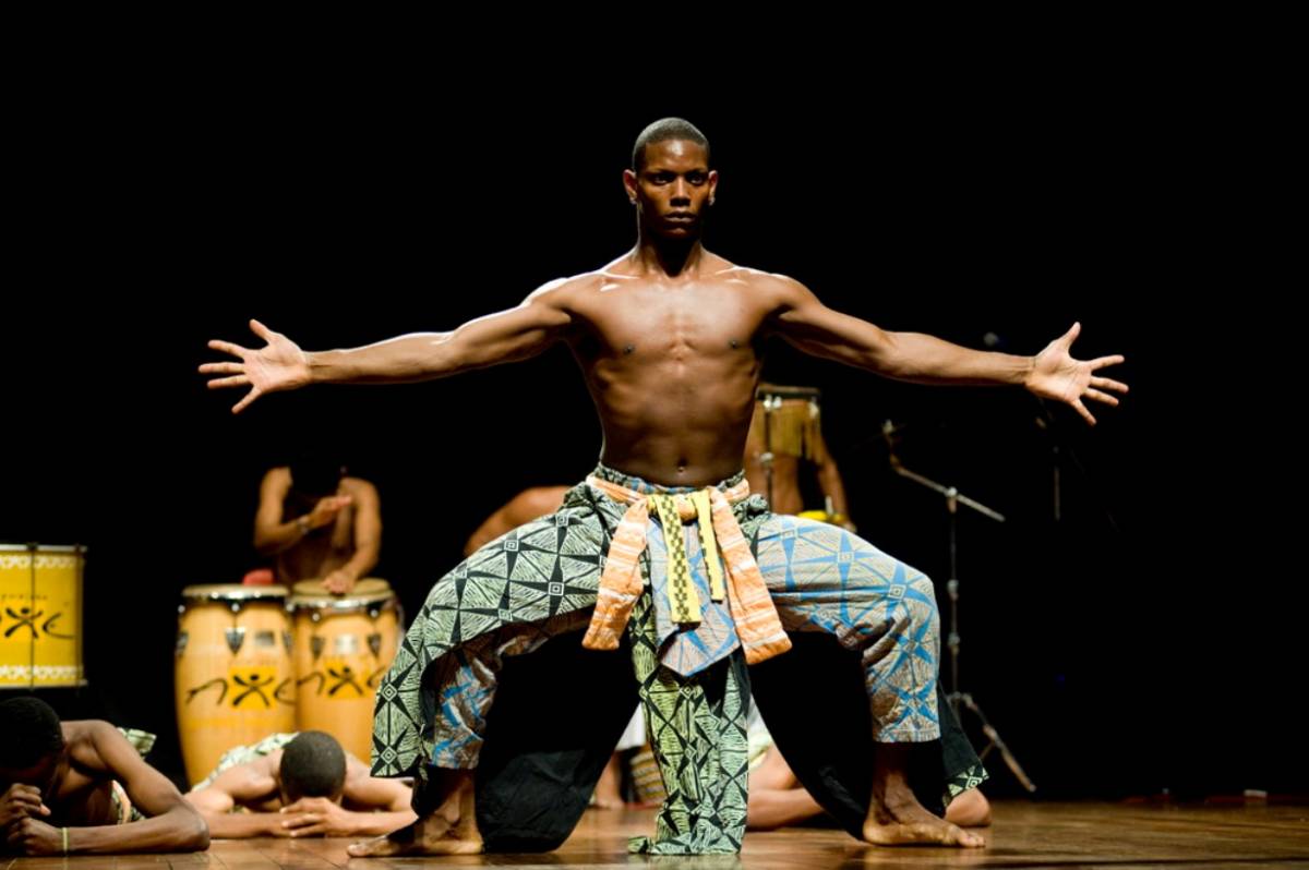 I ninos de rua portano la capoeira a Umbria Jazz