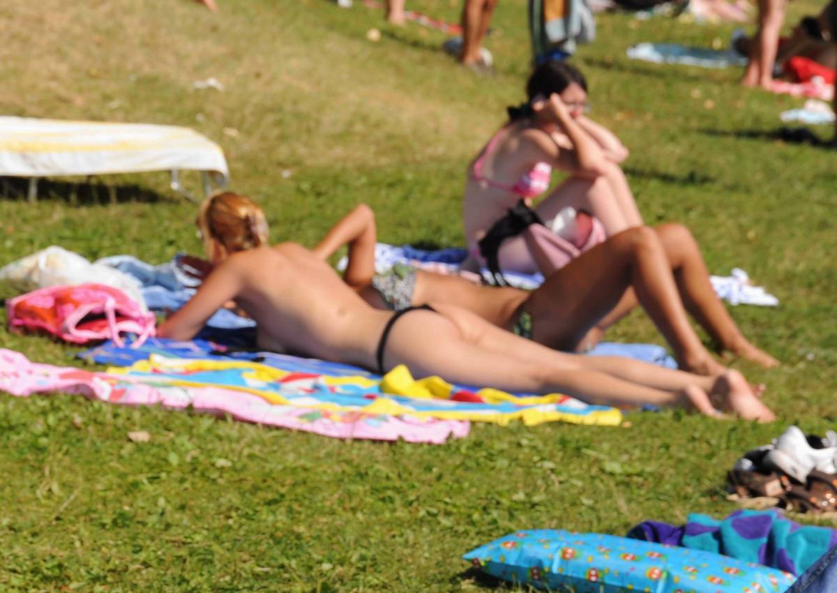 Da venerdi tornerà l'afa: 
temperature in rialzo 
Record a Roma e Napoli