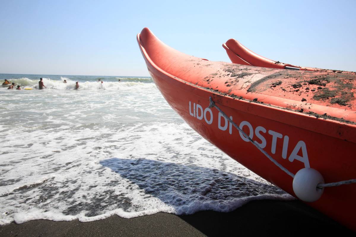Famiglie, calano i redditi: 
il 46% non va in vacanza 
Pmi, persi 210mila posti