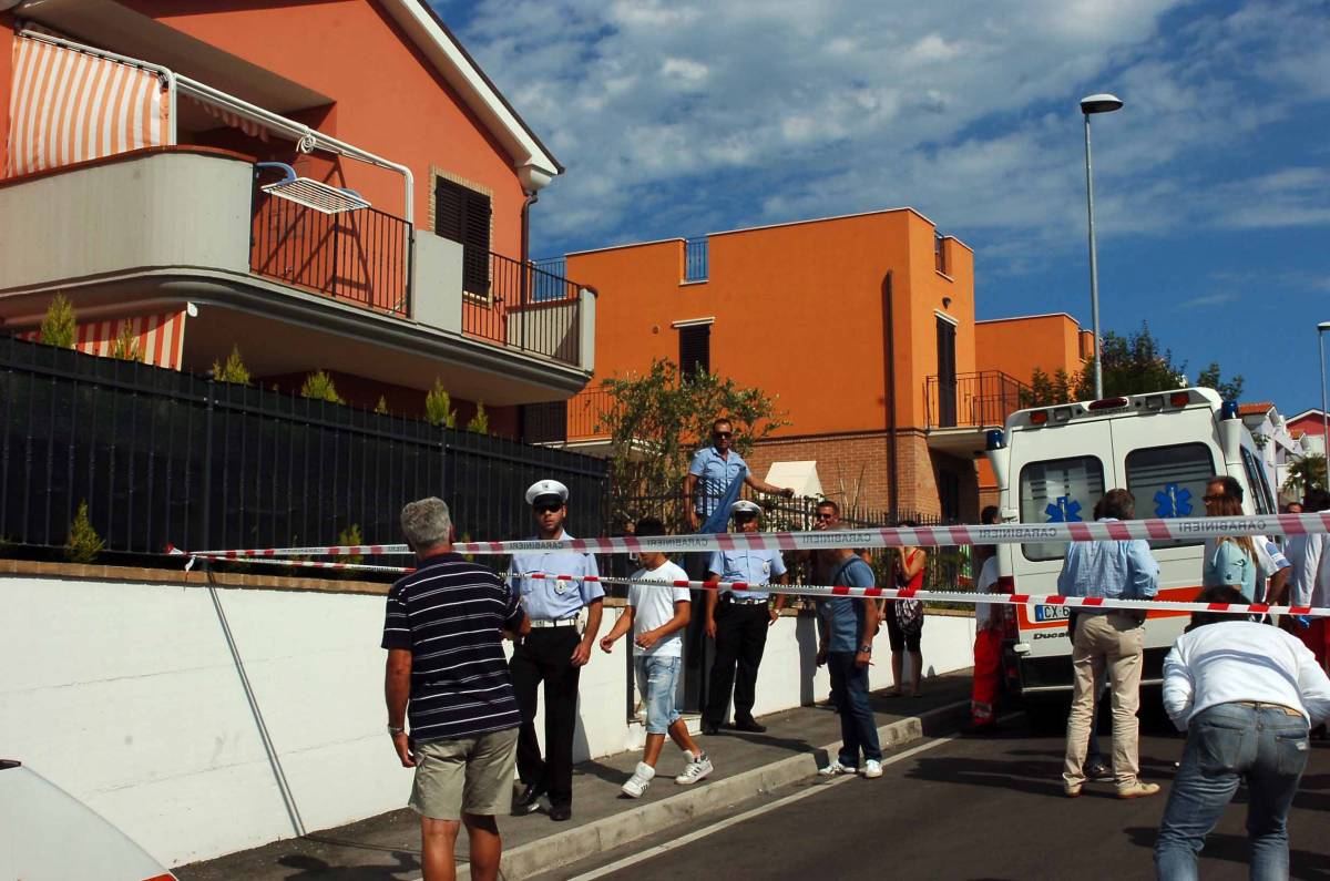 Loreto, spara all'ex: ferita 
ammazza sorella e madre 
La fuga, poi si costituisce