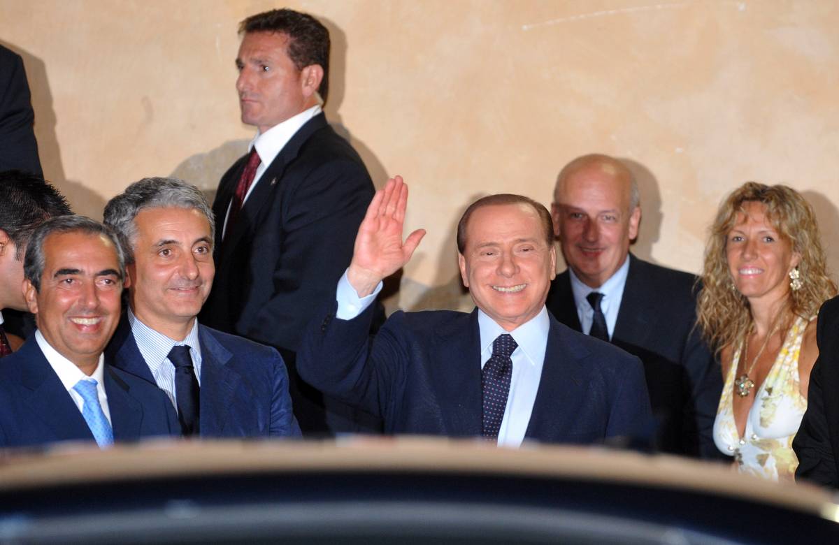 Berlusconi: "Al primo voto contro tutti a casa"