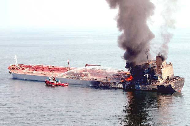 Esplosione alla petroliera 
fu un attacco terroristico