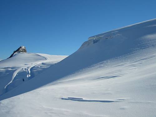 Zermatt, 19enne italiano 
muore con lo snowboard