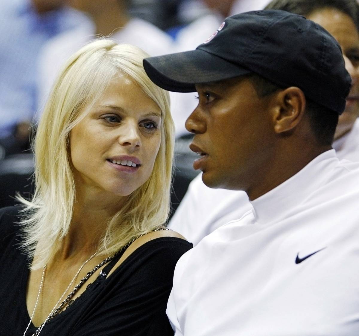 Usa, dallo scandalo al divorzio: 
l'ultima "buca" di Tiger Woods