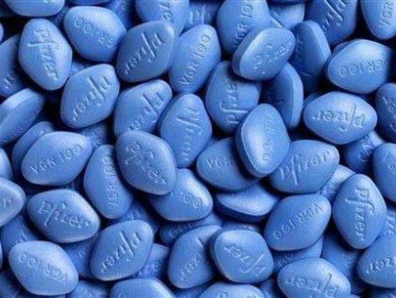 Viagra, scade il brevetto: da giugno in farmacia la pillola blu "low cost"