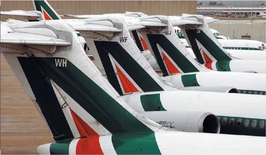 Alitalia pronta a licenziare? I concorrenti lo hanno già fatto