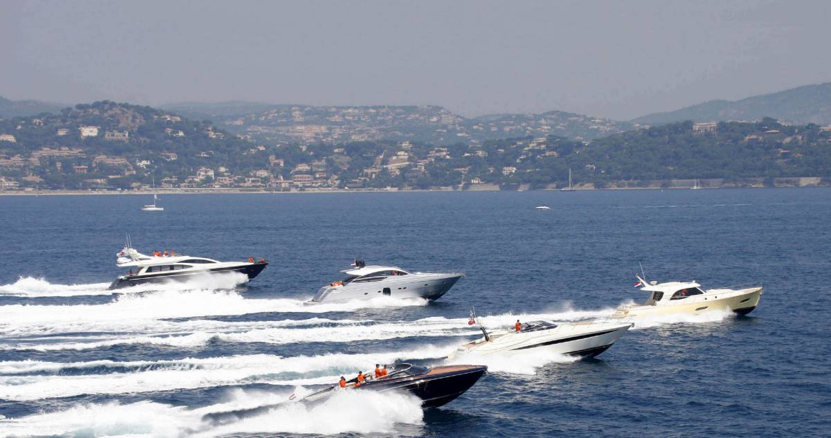 Gruppo Ferretti, Easea Trial,
un "fuori" Salone
a La Spezia
con prove in mare