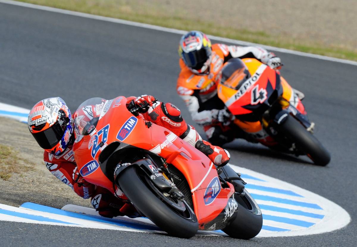 Motogp, Stoner vince a Motegi 
Ma che duello tra Rossi e Lorenzo