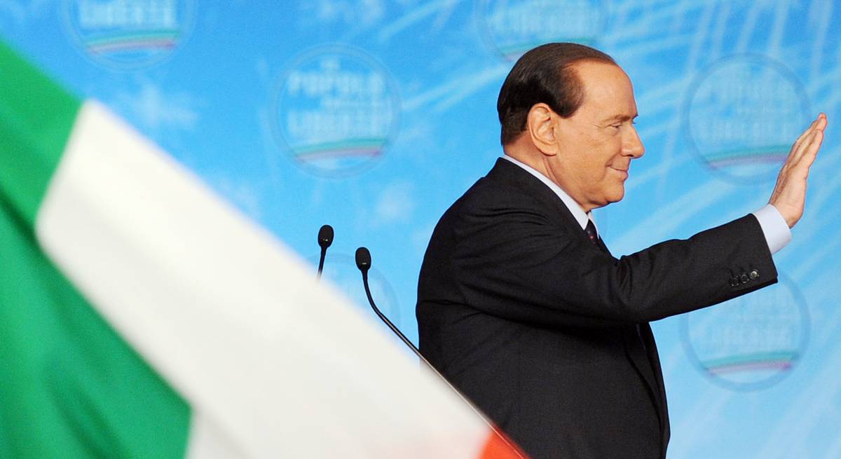 Berlusconi ferma i falchi: basta parlare di voto