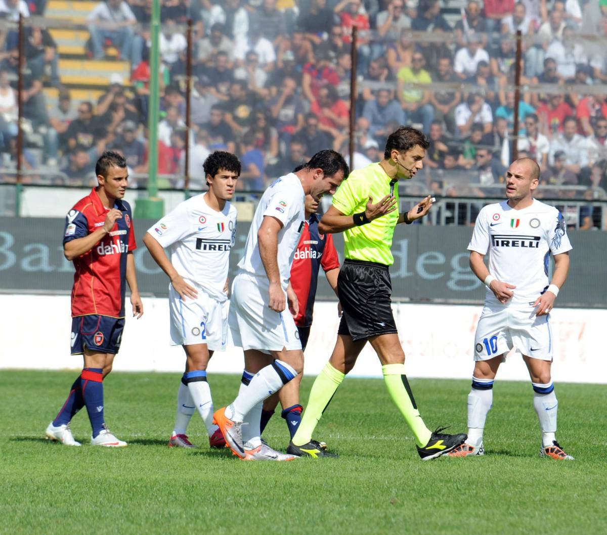 Serie A, cori razzisti contro Eto'o 
Multato il Cagliari per 25mila euro