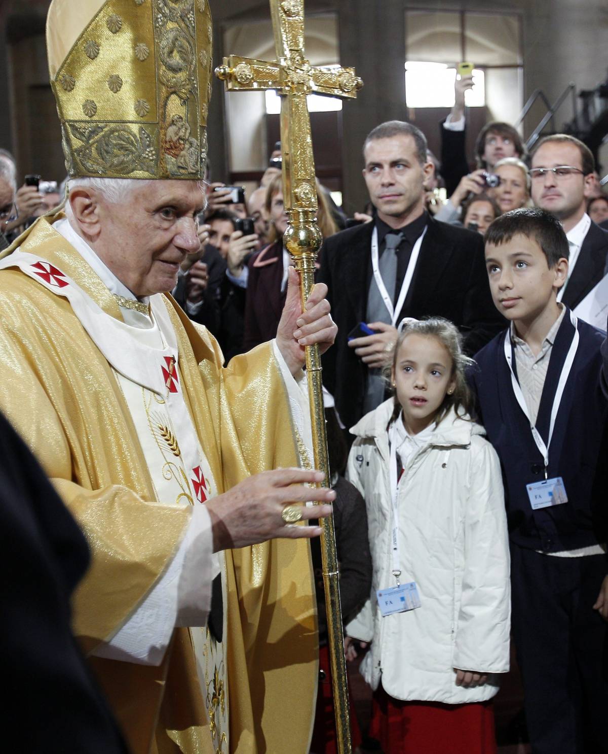 Il Papa: "Lo Stato aiuti 
la famiglia, tuteli la vita 
sostenga le nascite"