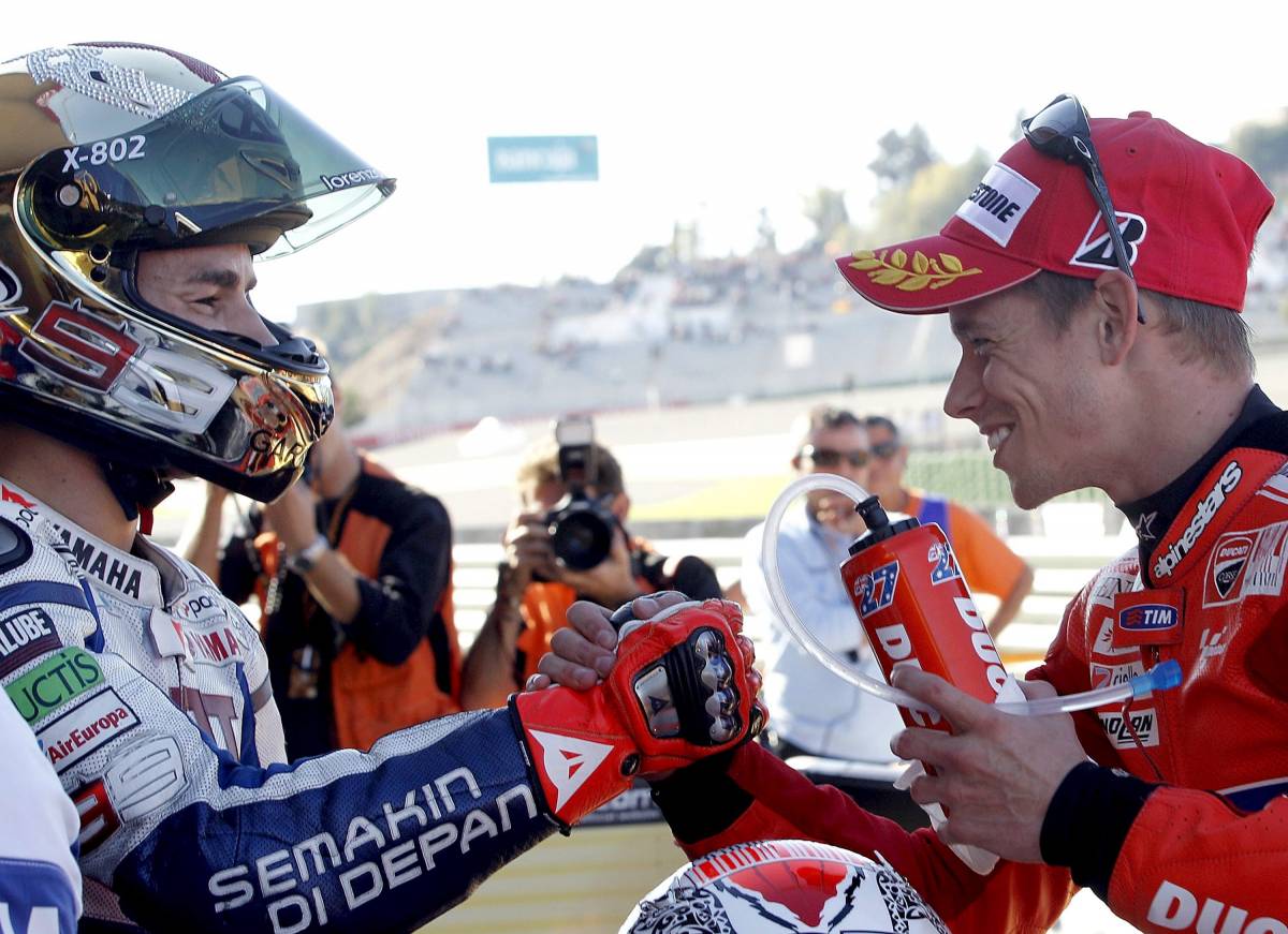 Motogp, Lorenzo vince l'ultima gara 
Valentino terzo "saluta" la sua M1