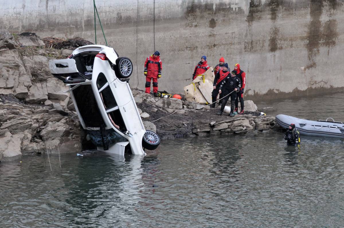 Pistoia, imprenditore scomparso: 
trovato il corpo sul fondo di un lago