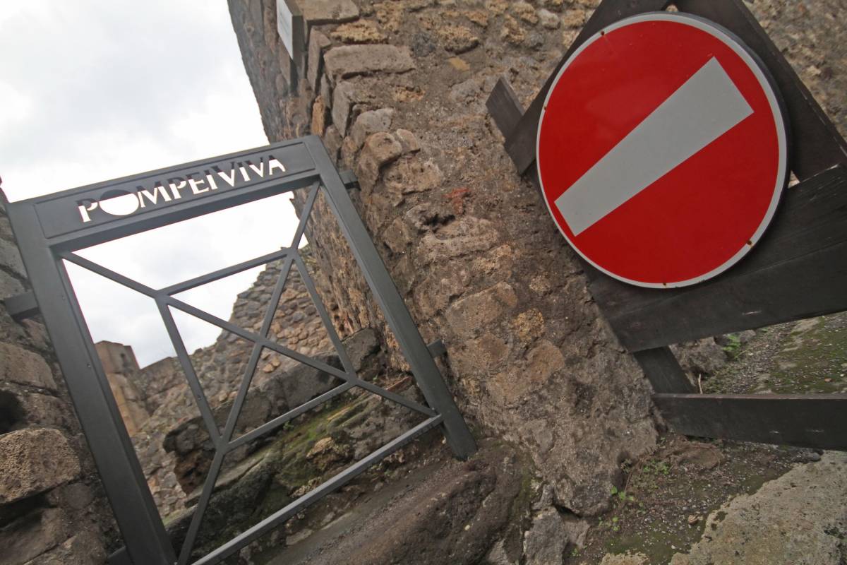 Ma che c’entra il ministro se crolla un muro antico