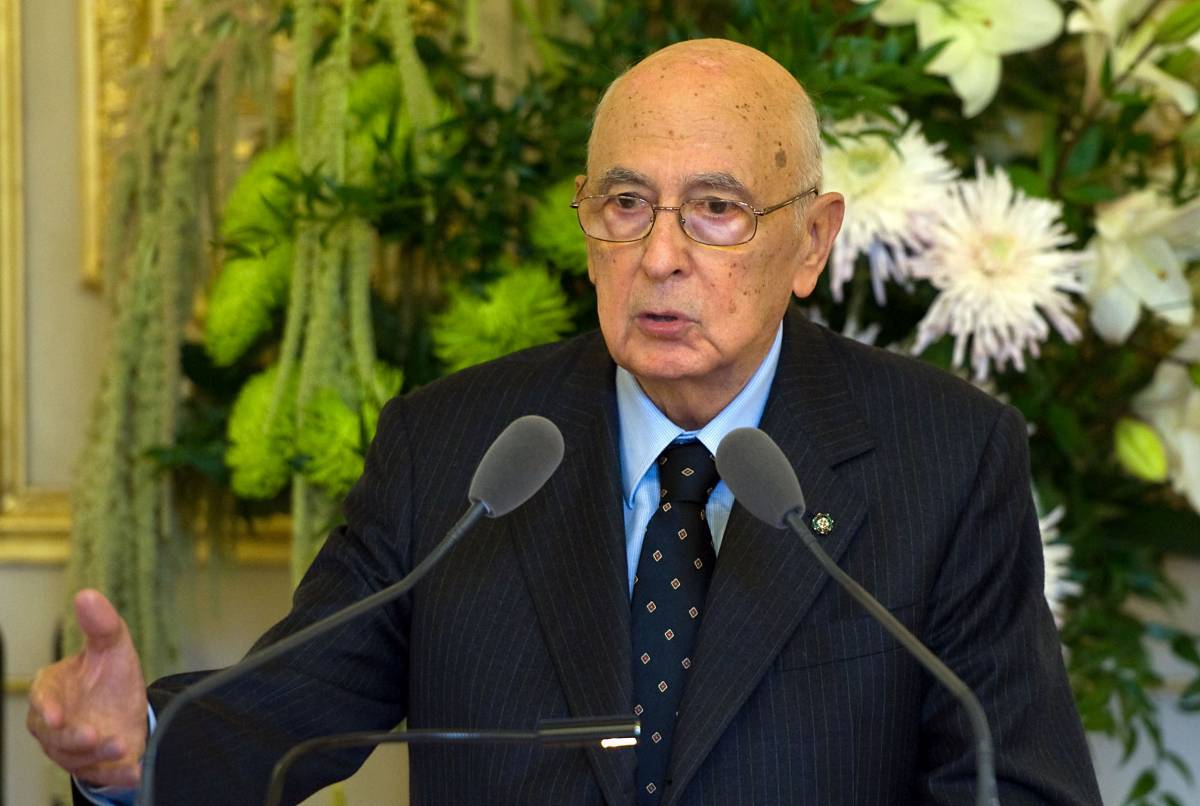 L'appello di Napolitano: "Più sostegno 
per i giovani, la scuola e la famiglia"