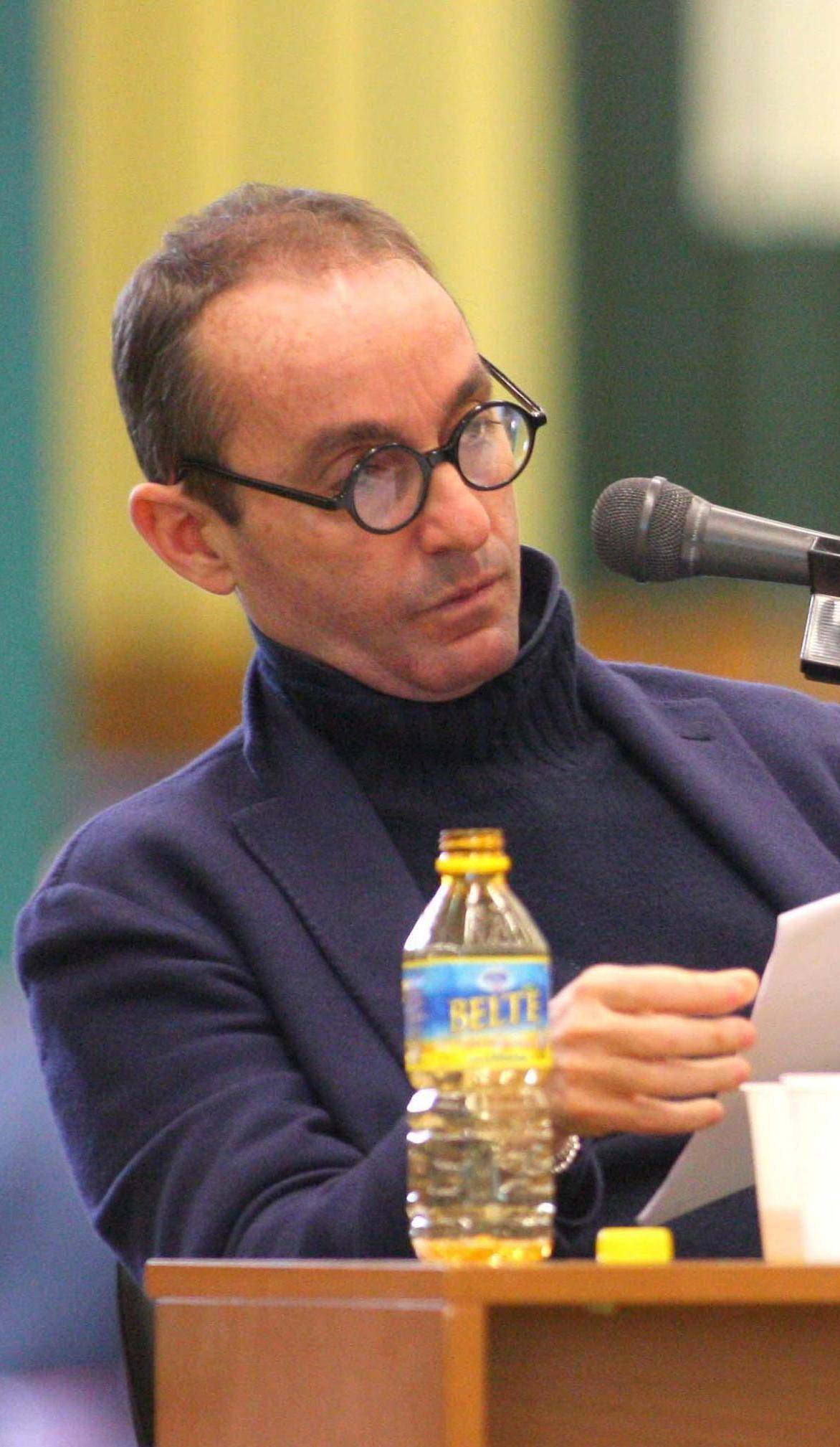 Il caso L’indagato per mafia che fa cultura per la sinistra Massimo Ciancimino venerdì sarà ad Ortonovo per un incontro istituzionale Fu condannato per riciclaggio, ma è un anti-Berlusconi e per questo idolatrato