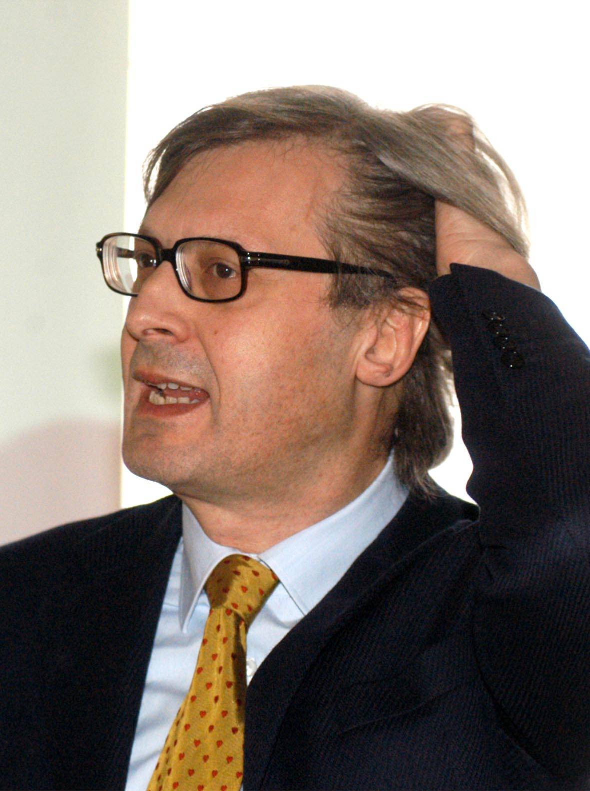 Sgarbi: "Sarò l’anti-Saviano della tv"