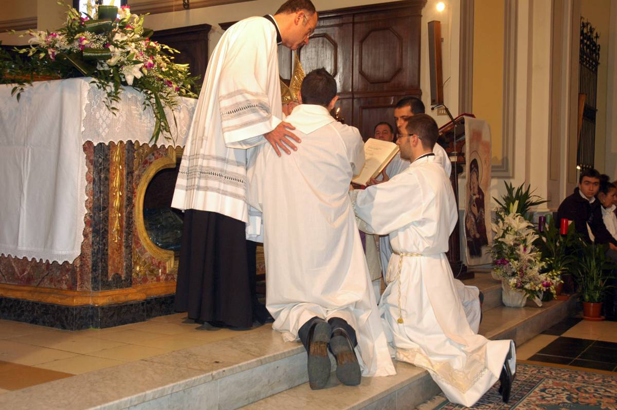 Non diventa sacerdote, 
giovane diacono suicida: 
"Sono fragile, scusatemi"