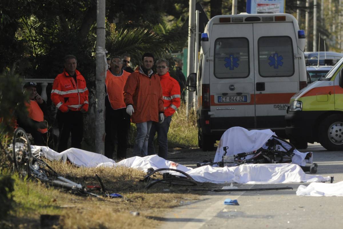 Strage a Lamezia Terme, 
travolti e uccisi 7 ciclisti 
da un marocchino drogato