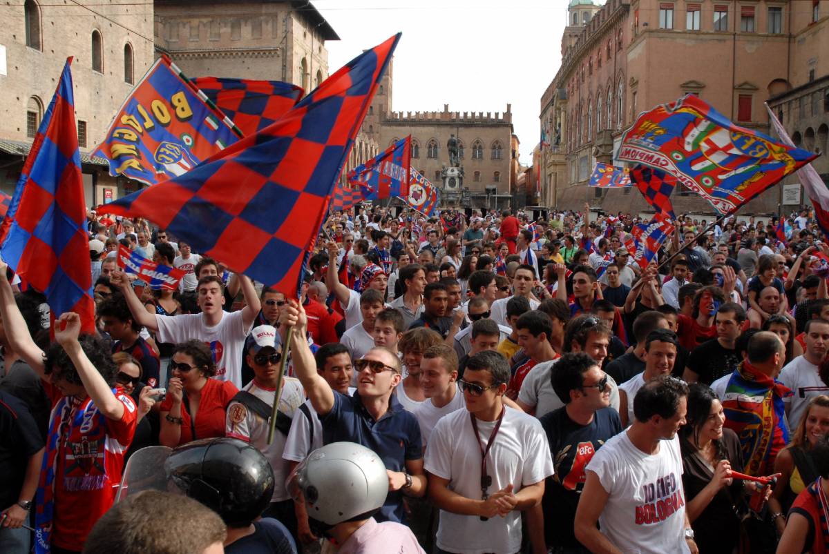 Il Bologna ha un padrone: 
il signor Segafredo Zanetti 
Scongiurato il fallimento