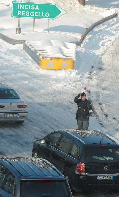 Dopo l'odissea sull'A1 
scatta il braccio di ferro
 
per ottenere i risarcimenti