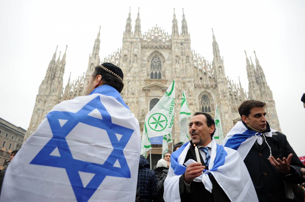 Copti in piazza, tensioni e polemiche