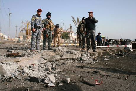 Iraq, attentato contro caserma polizia: 50 morti