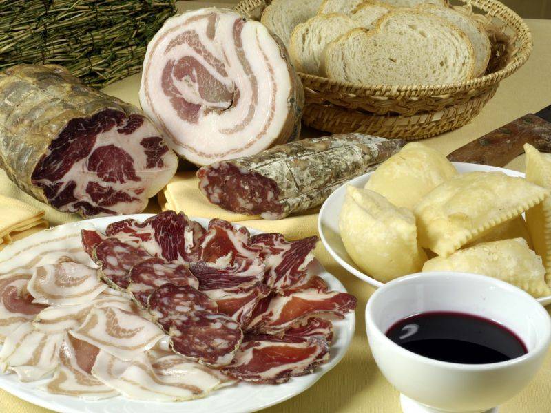 Etichetta obbligatoria 
su tutti gli alimenti