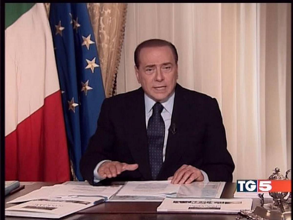 Berlusconi dichiara guerra alla magistratura 
E' giusto punire i pm che sbagliano? DI' LA TUA