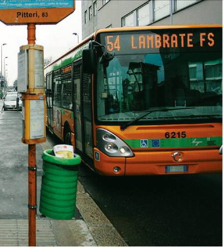 LA CITTÀ VISTA DAL BUS/1 Dall'Ortica a Lambrate Milano rivela il suo passato