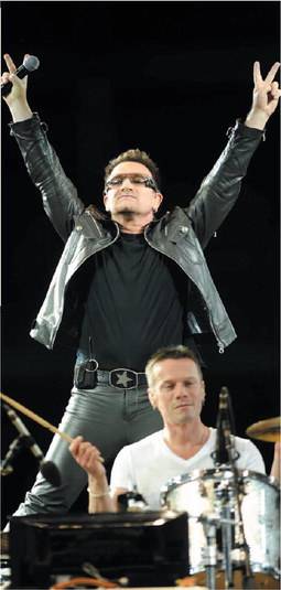 La rivincita della disco 
Ora anche gli U2 
seguono Tony Manero