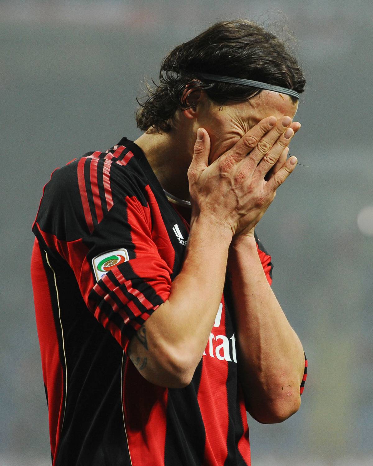 Doppio palo ferma Ibra 
La Lazio strappa il pari