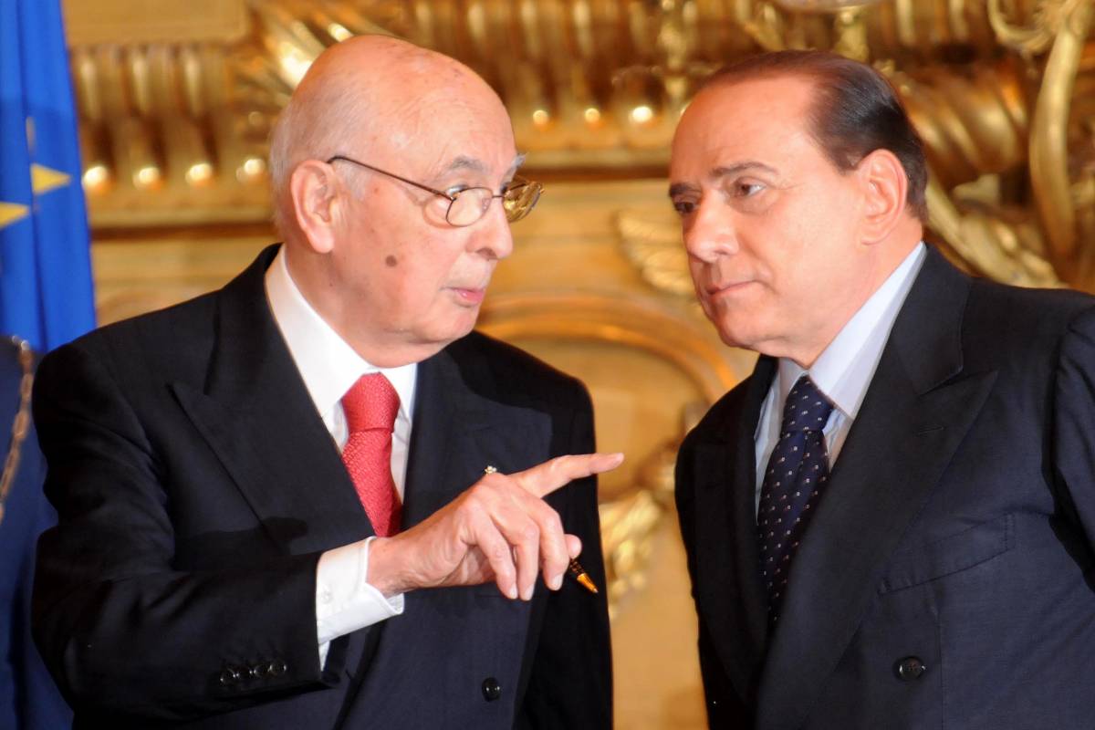 Il Colle minaccia il voto, la furia di Berlusconi