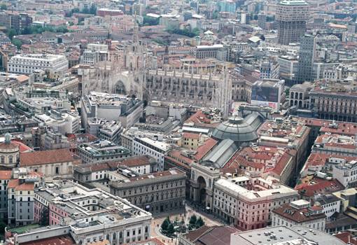 Milano, il giallo delle case sparite