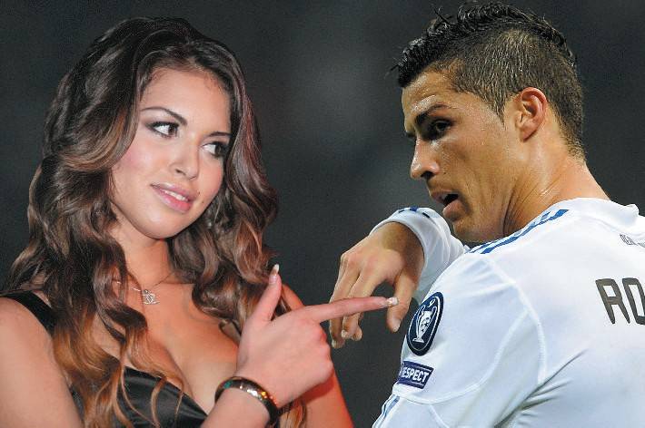 Ruby 17enne: andai a letto con Ronaldo 
Eppure i pm indagano solo su Berlusconi