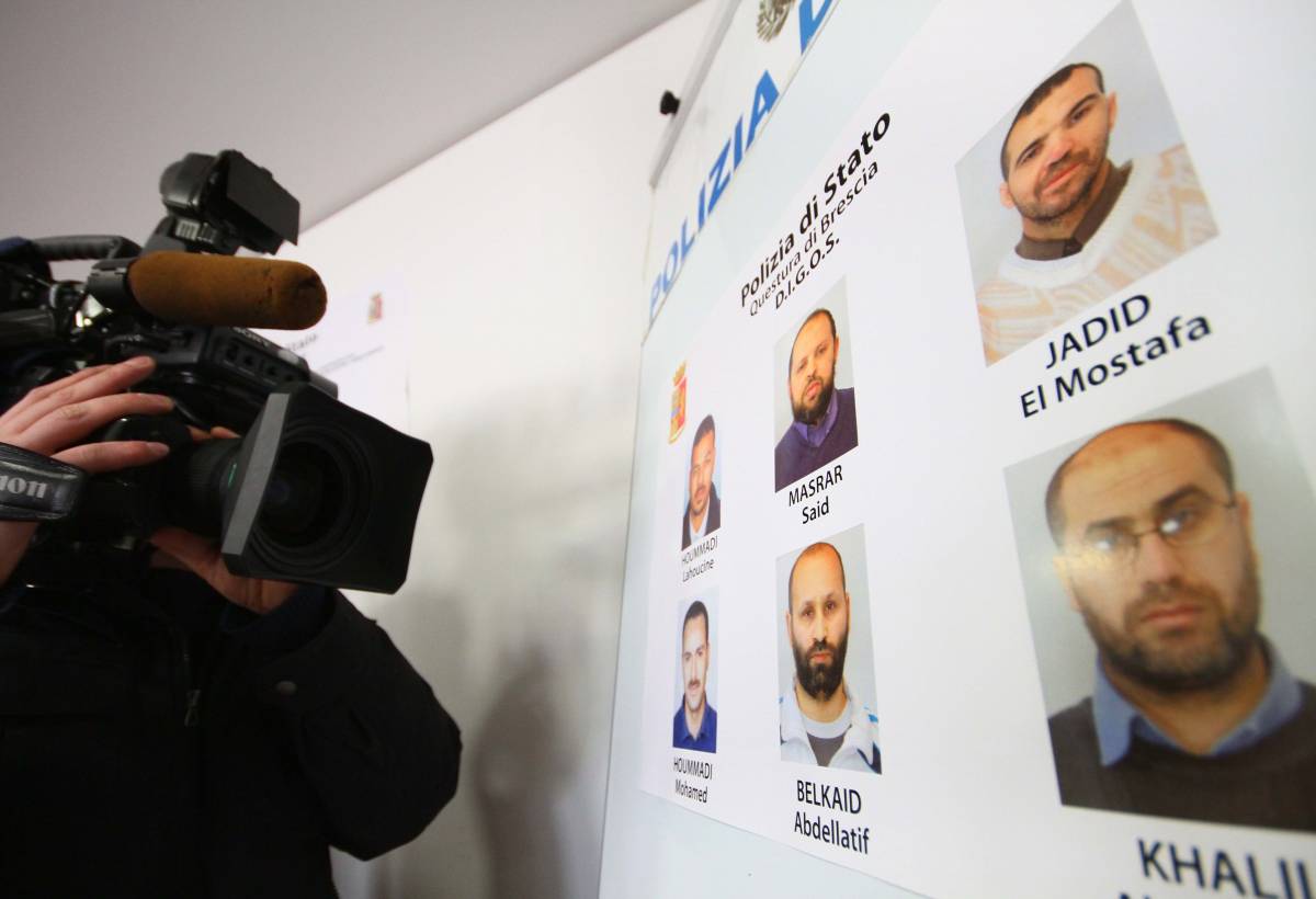 Volevano punire  il Papa 
Arrestati sei marocchini