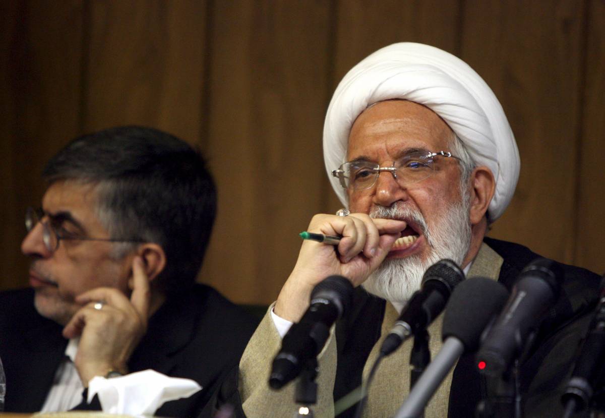 Teheran, proteste e scontri in piazza 
Giallo su arresti Mousavi e Karroubi