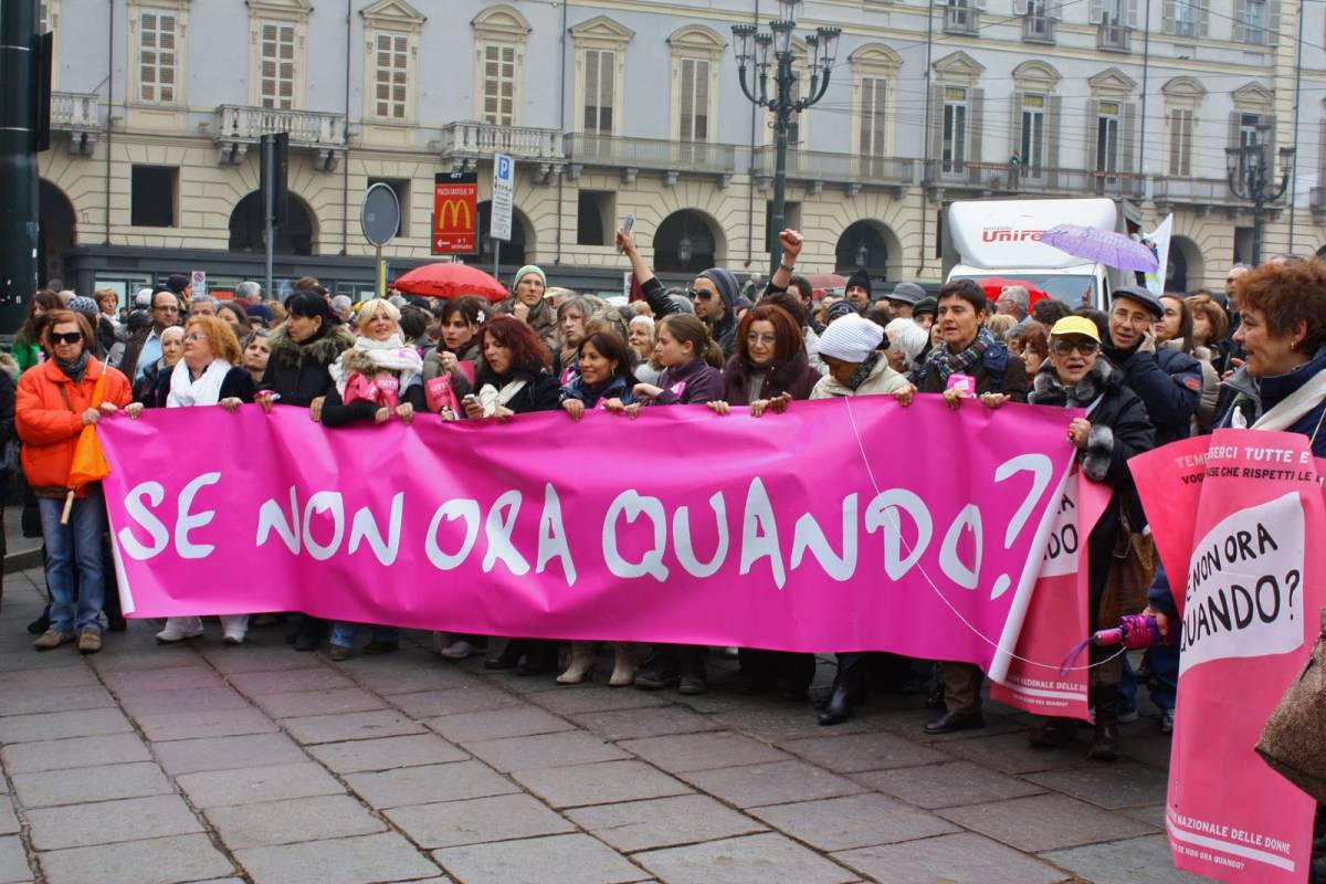 Il Pd strumentalizza le donne 
Piazza continua per la spallata