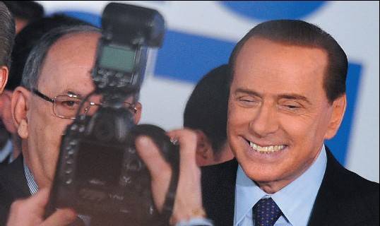 Ora Berlusconi disobbedisce ai medici:  
già oggi il premier torna a lavorare a Roma