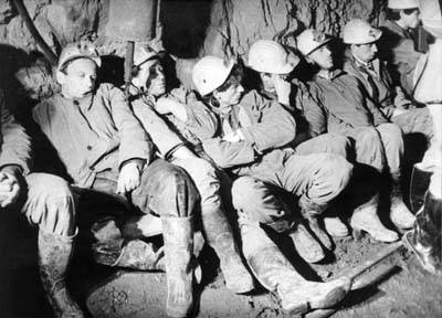 Giustizia lumaca: minatori francesi  
vincono processo dopo 63 anni