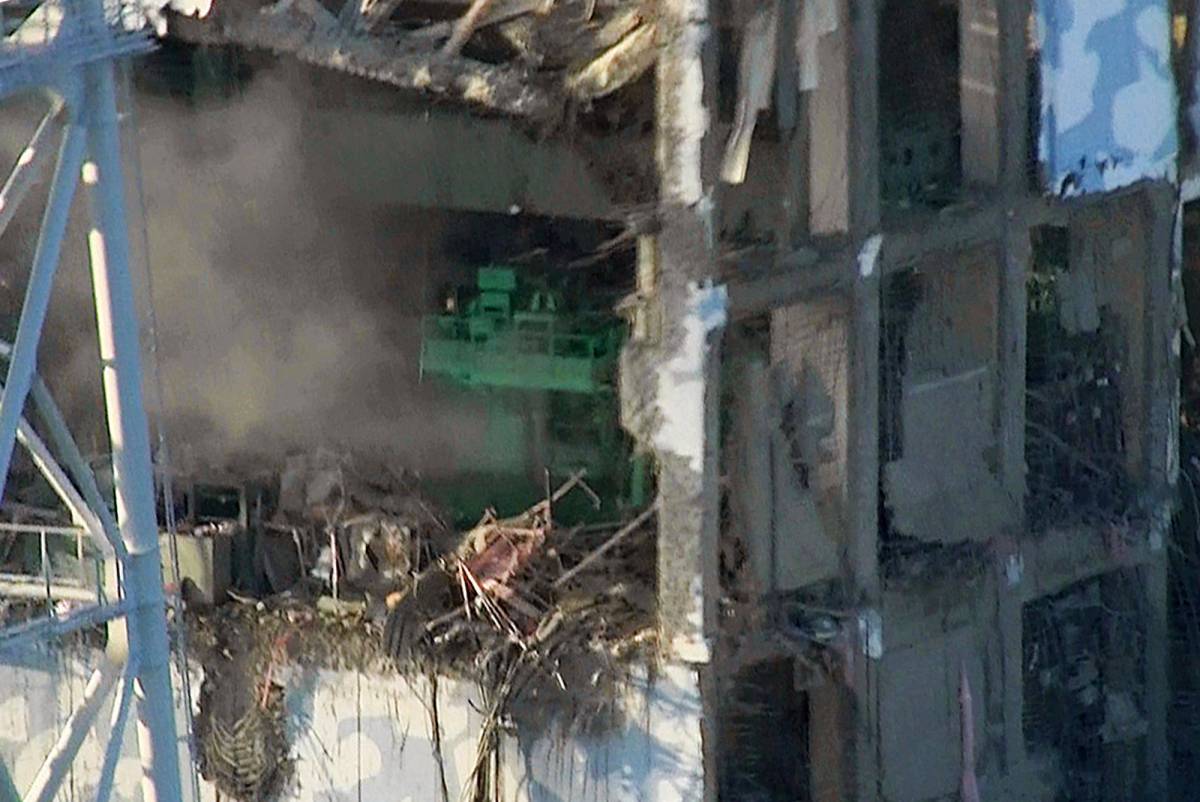 Fukushima, si pensa a "seppellire" i reattori 
E l'Aiea innalza il livello di disastro da 4 a 5