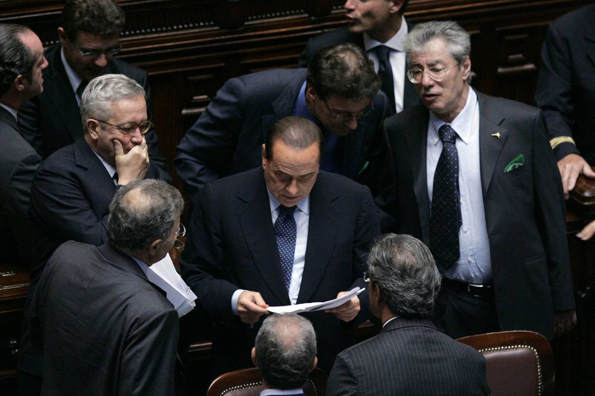 Risoluzione, Berlusconi: 
"L'Italia abbia una voce" 
E la Lega apre al Pdl